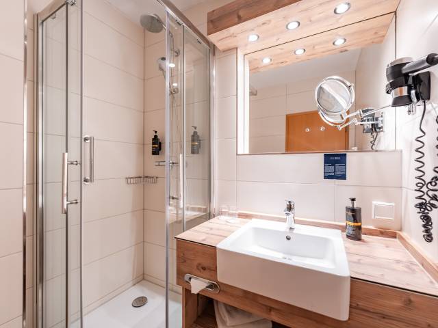 Innenansicht Badezimmer im Hotel LA GAP