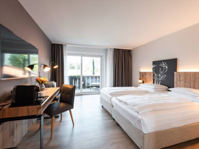 Innenansicht Doppelzimmer mit Balkon im Hotel LA GAP