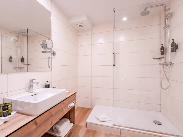 Innenansicht Badezimmer im Hotel LA GAP