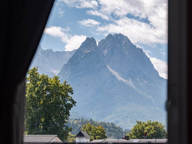 Blick auf die Zugspitze aus dem Hotel LA GAP